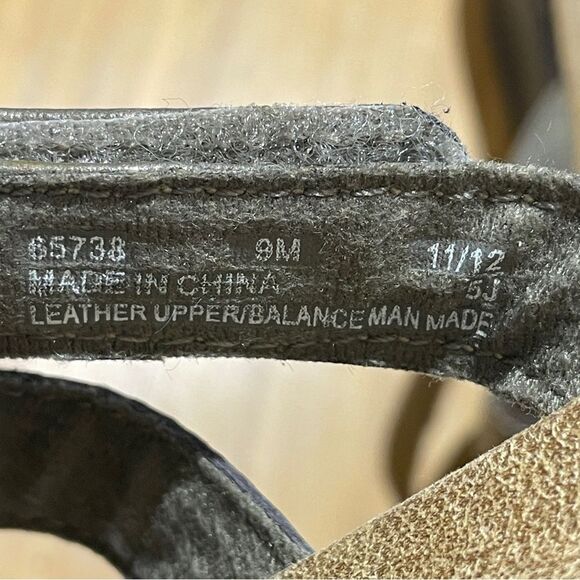 Clark's Gold Metallic Leather Sandal Women's 9 Strappy Coastal Comfort Slide - Picture 8 of 9